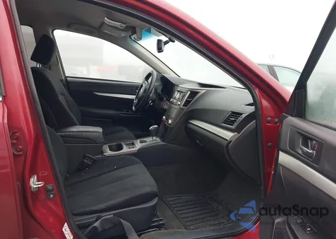 2013 Subaru Outback 2.5I Premium z USA, uszkodzony, nr VIN 4S4BRBCC4D3271451